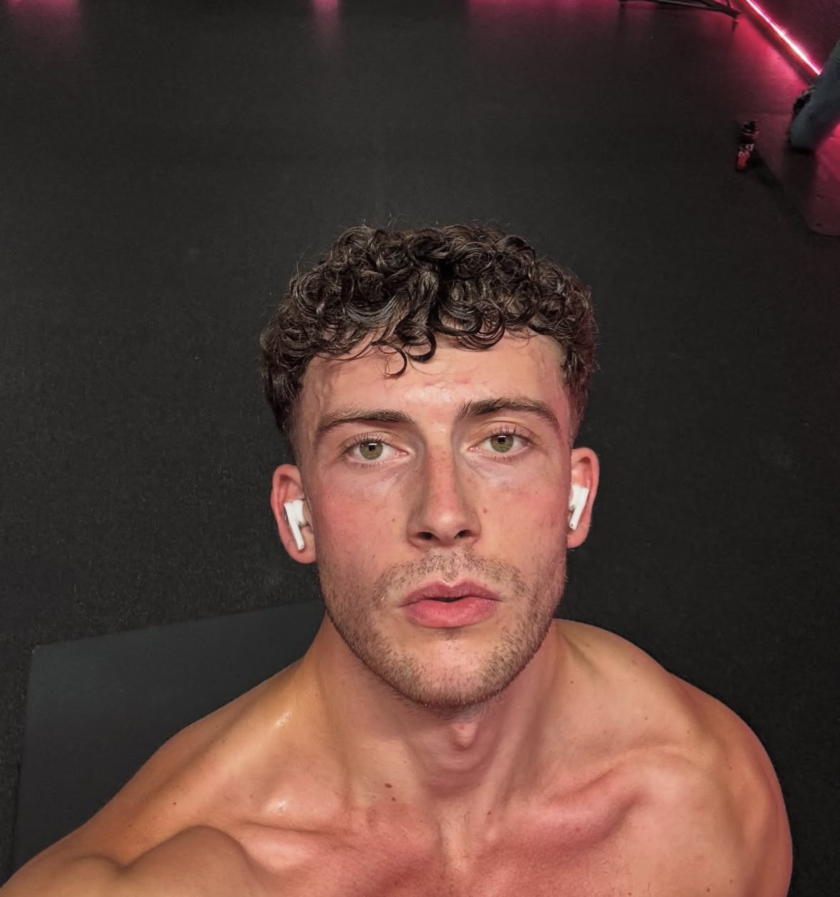 Alfie-Coe-Gym-Selfie